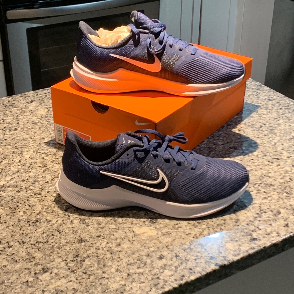 Nike DownShifter NWOT